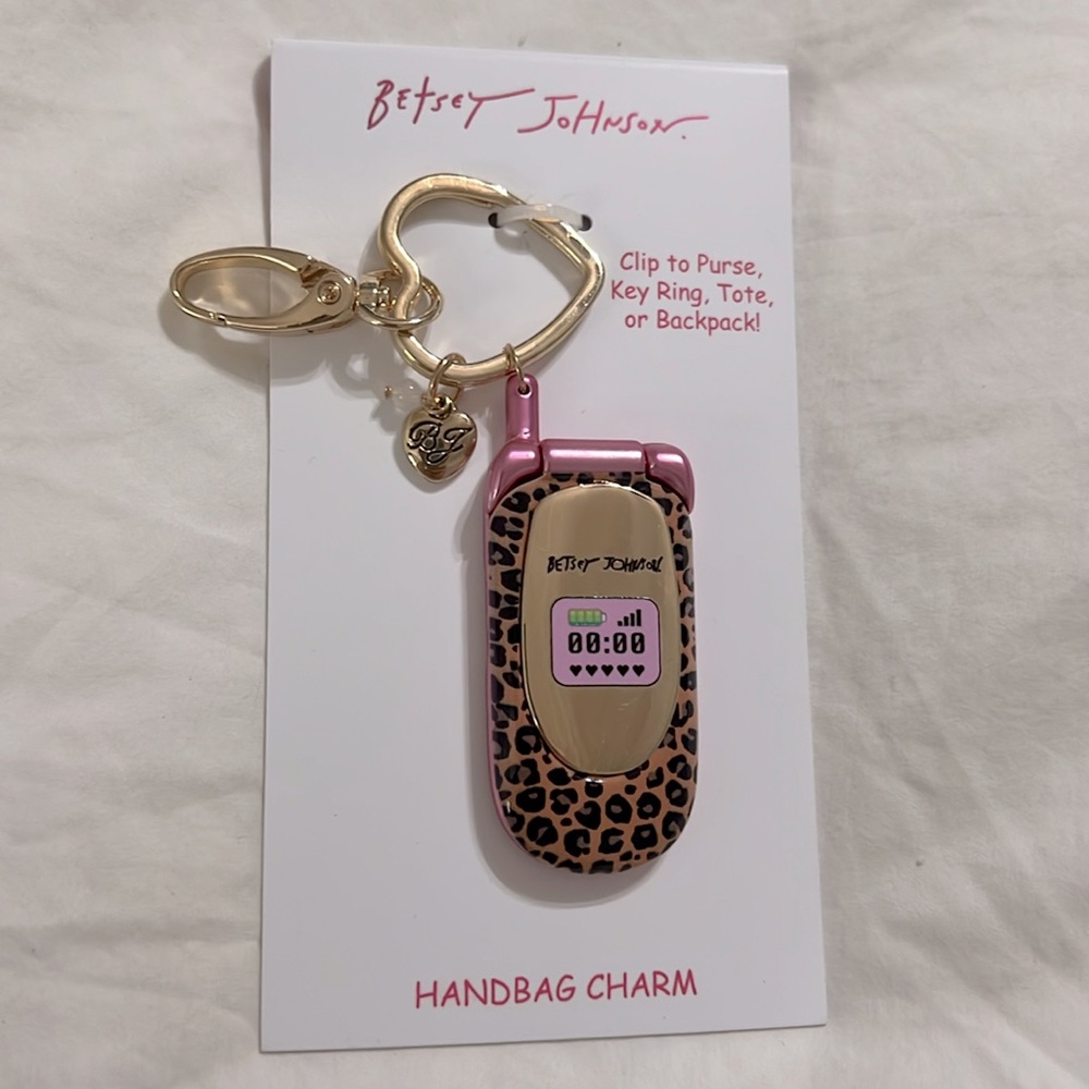 Betsey Johnson Pink Leopard Phone Charm - Picture 4 of 6